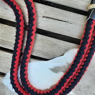 Rédea Lã Trançada com Biqueira em Couro Cru Vermelho com Preto