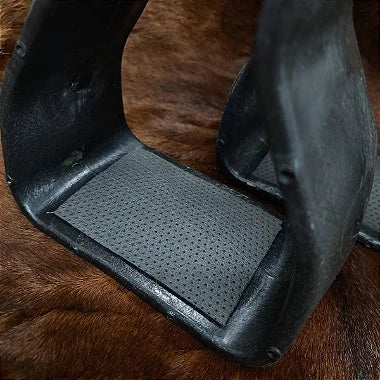 Estribo PVC com Antiderrapante Preto