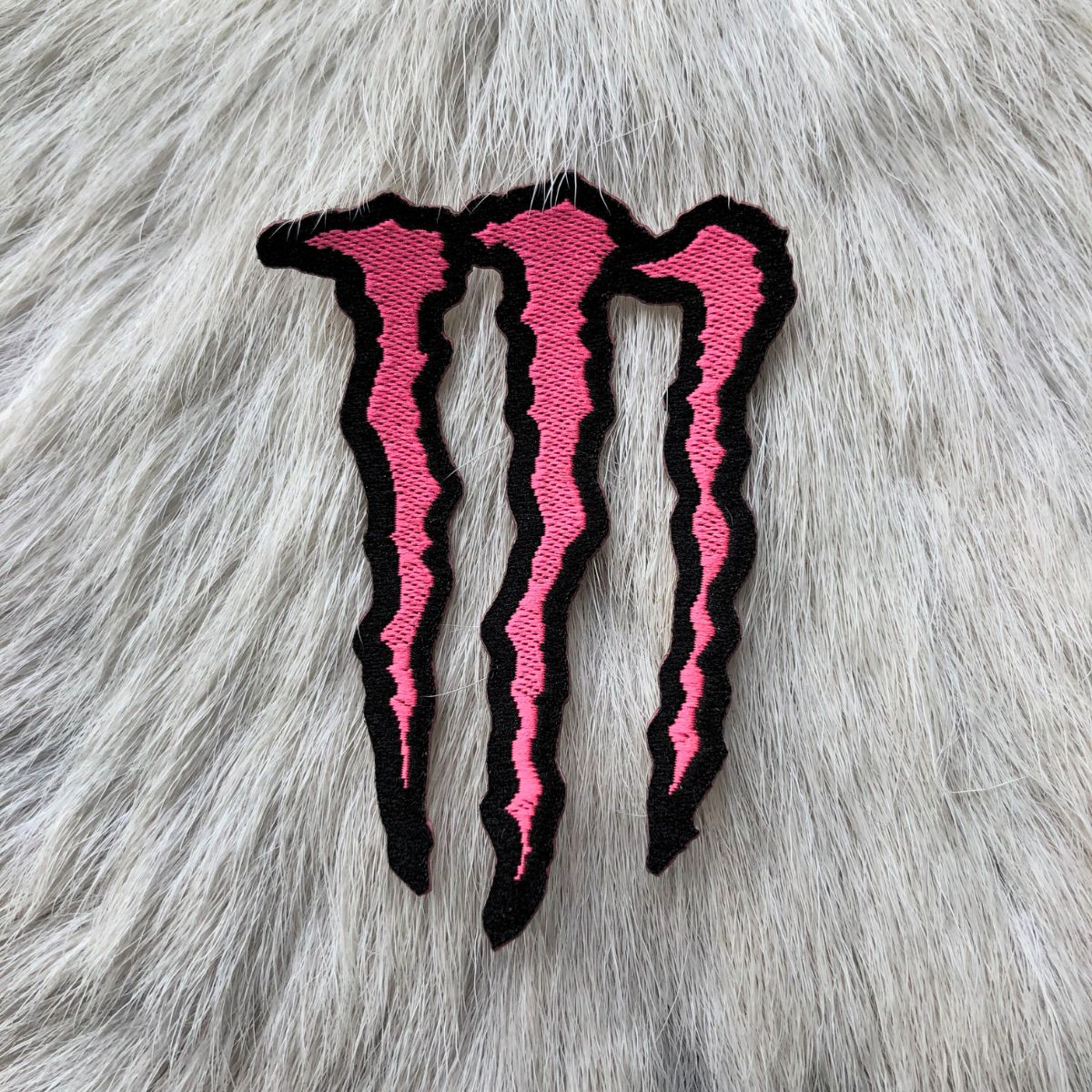 Adesivo Para Chapéu Monster Rosa