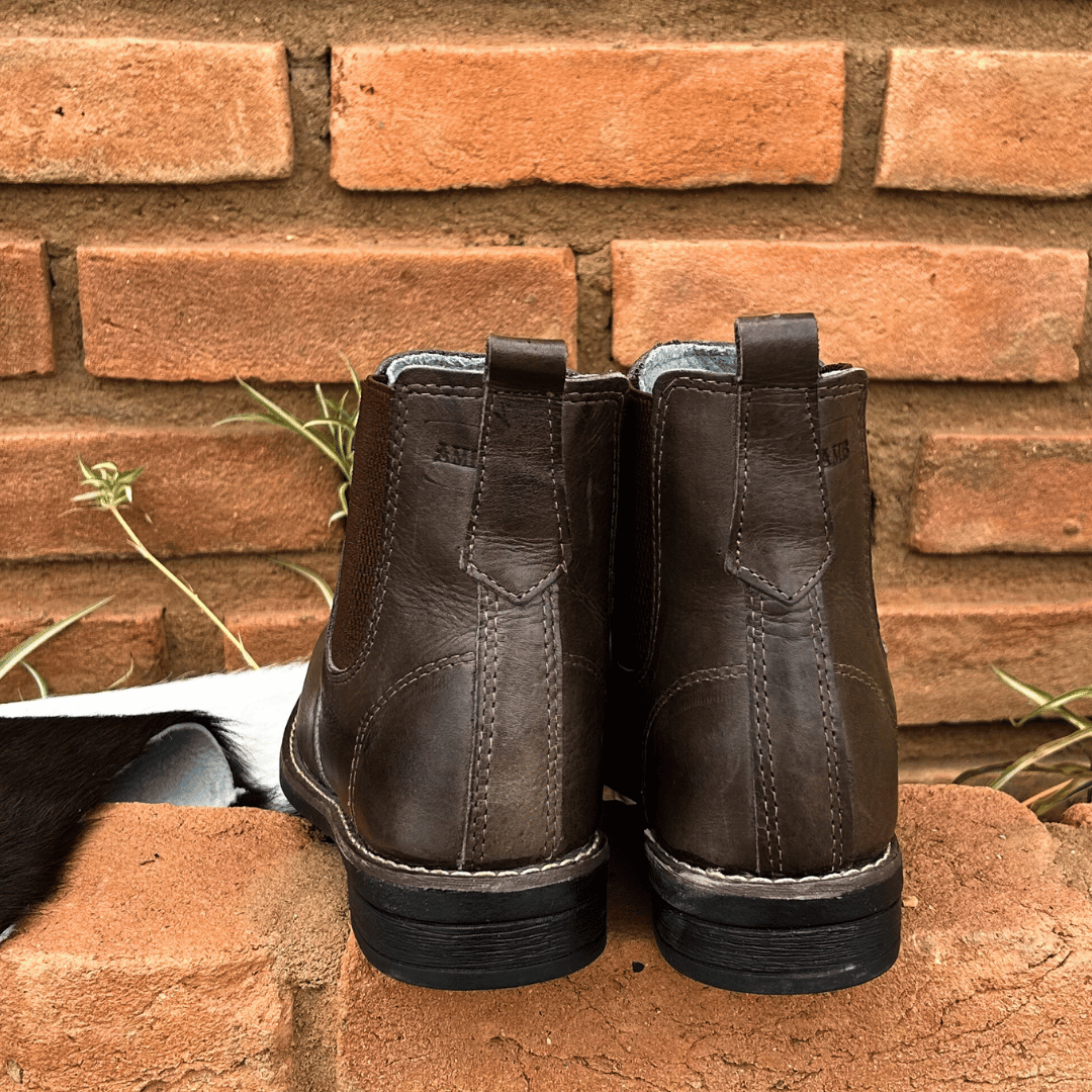 Botina Chelsea Ref 105 Latego Café