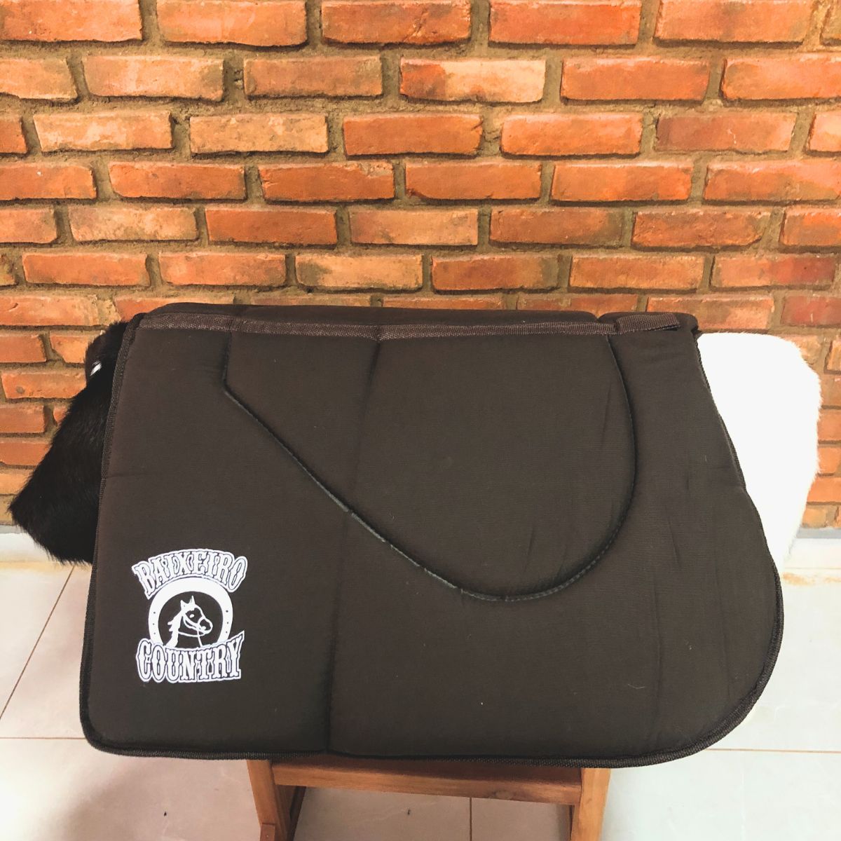 Baixeiro Country Para Adultos Marrom