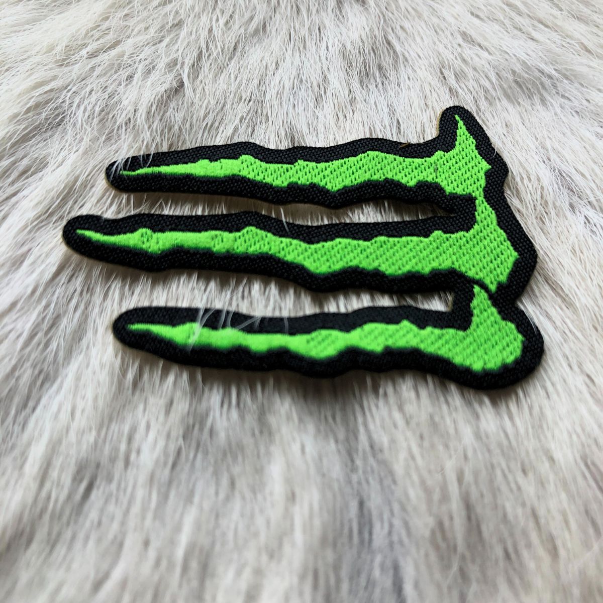 Adesivo Para Chapéu Monster Verde