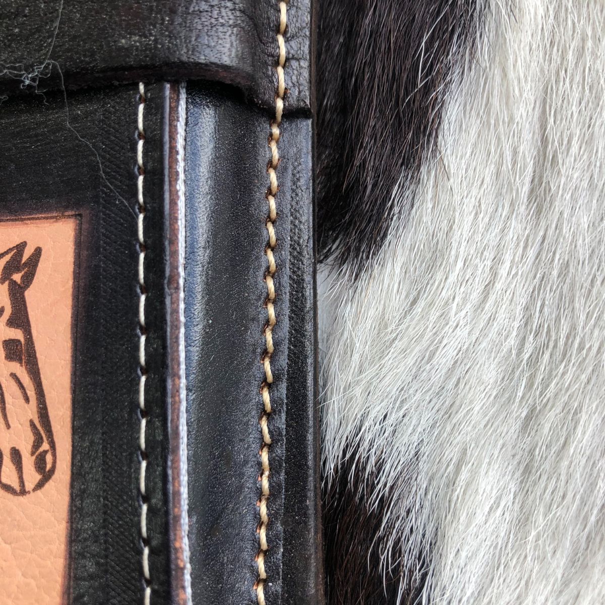 Capa Para Celular Artesanal Em Couro Silkada Cavalo