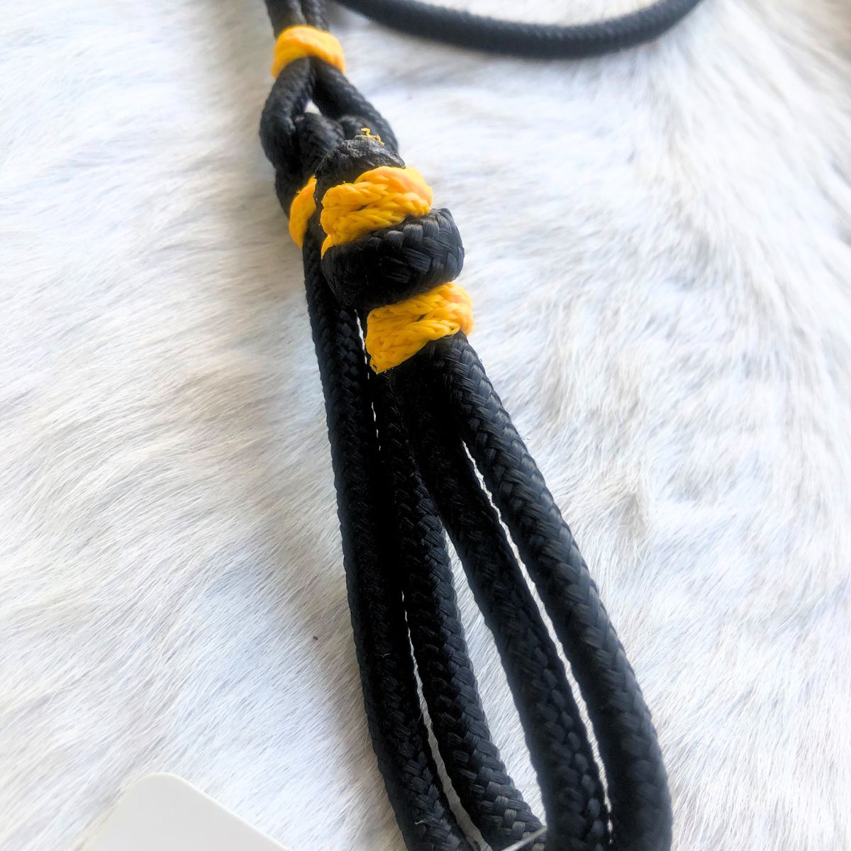 Cabeçada Em Cordinha De Poli Preto Com Amarelo