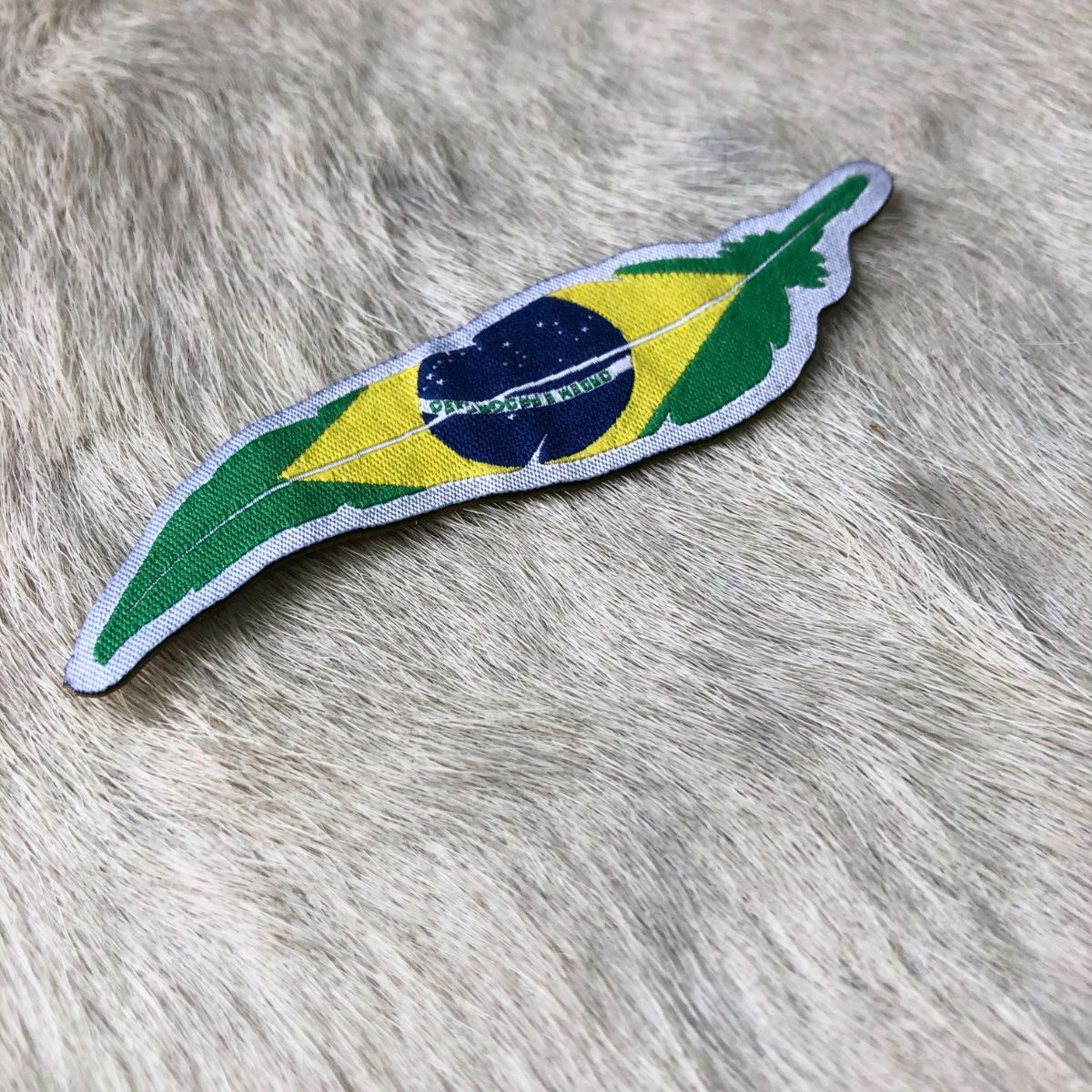 Adesivo Para Chapéu Pena do Brasil Borda Branca